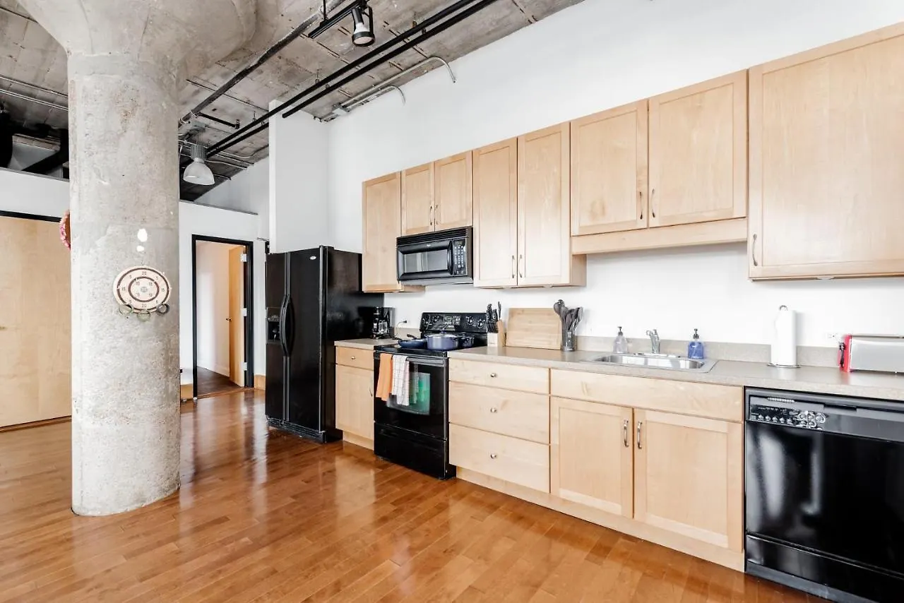 Cozysuites Stunning 1Br Adler Loft With Parking 세인트루이스 0*,